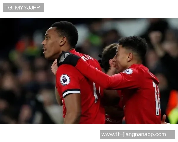 迈阿密国际抵达厄瓜多尔球迷热情迎接球队入住酒店