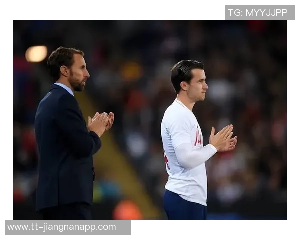 奇尔维尔回忆教练赛前摆烂无布置几天后就下课的尴尬经历